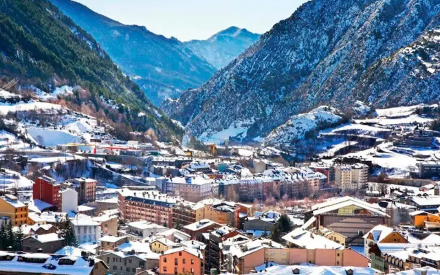 Hotel Pere D'Urg 3000