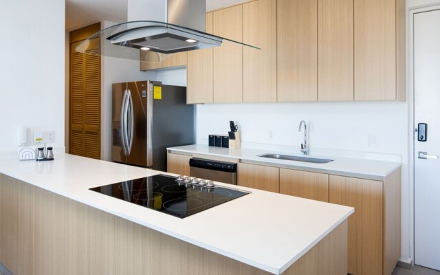 Condo Aria Ocean 411 by Kivoya