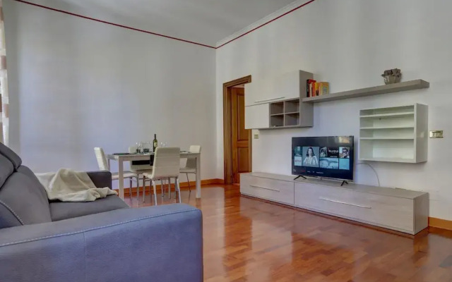 COLOSSEO Apt Mecenate 77 - Home and More