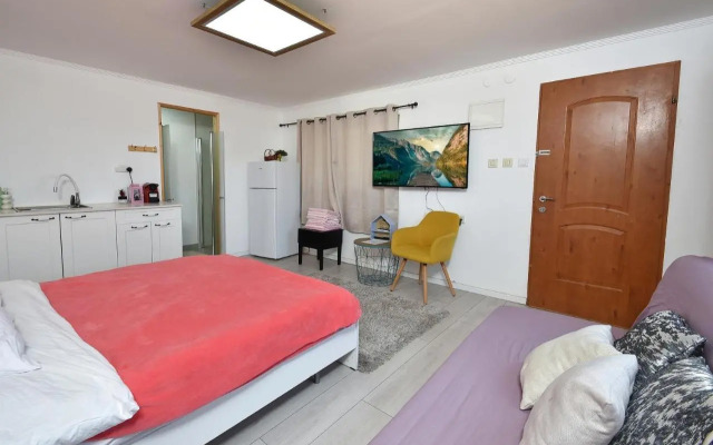 Suite Golan