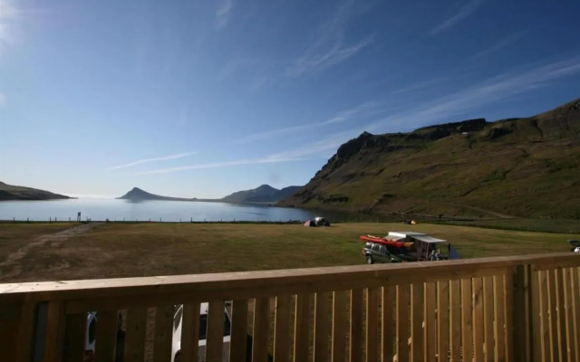 Urdartindur Guesthouse