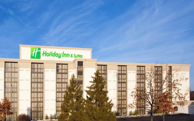 Holiday Inn Hotel & Suites Cincinnati - Eastgate, an IHG Hotel