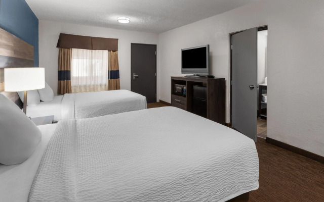 Baymont by Wyndham Downtown Detroit