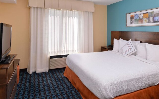 Fairfield Inn and Suites by Marriott Troy Ohio