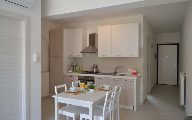Emma's Apartments