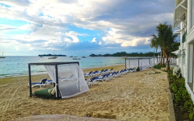 Azul Beach Resort Negril, Gourmet All Inclusive by Karisma