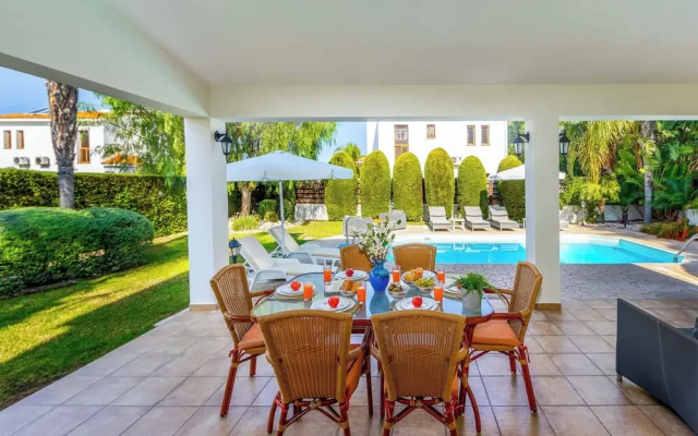 Villa Relax Latchi