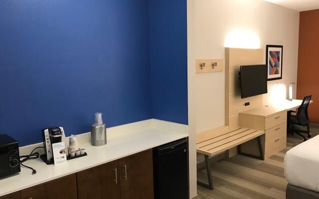 Holiday Inn Express Hotel & Suites Orlando South-Davenport, an IHG Hotel