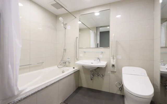 Travelodge Kyoto Shijo Omiya
