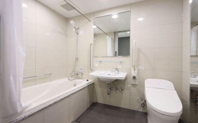 Travelodge Kyoto Shijo Omiya