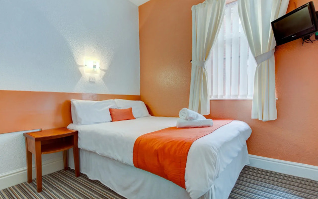 The Sandringham Court Hotel and Apartment