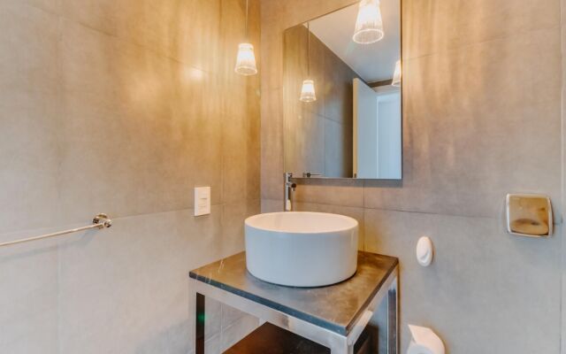 Oceana Suites Yoo Suite 305
