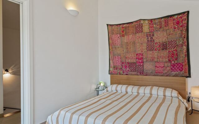 Relaxing Bosa Stay With Veranda