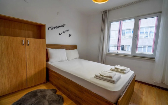 Serene and Central Flat With Balcony in Muratpasa