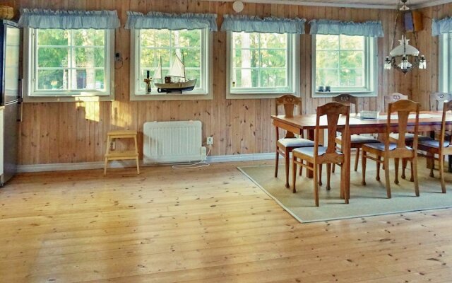6 Person Holiday Home in Grisslehamn
