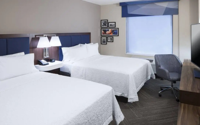 Hampton Inn And Suites Phoenix Downtown