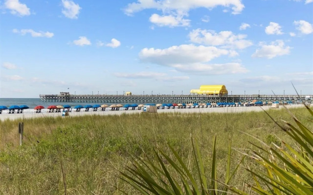 Brighton Tower 1909 3br 3ba Oceanfront 3 Bedroom Condo by RedAwning
