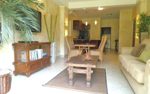 The Oaks Tamarindo Condominiums 200 mbs Internet