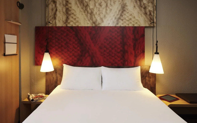 ibis Lanzhou Peili Square