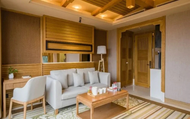 Vyluk J Hotel South Asian Garden Dianchi