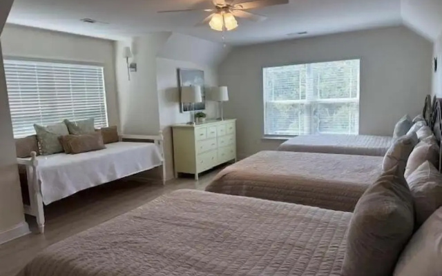 Sea Pearl 7 Bedroom Home