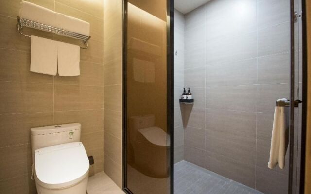 JI Hotel (BIEC, Beijing Sanyuan Bridge)
