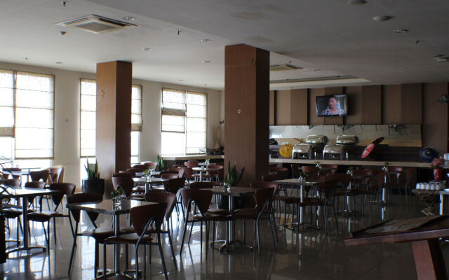 ROOMS INC d’botanica Bandung