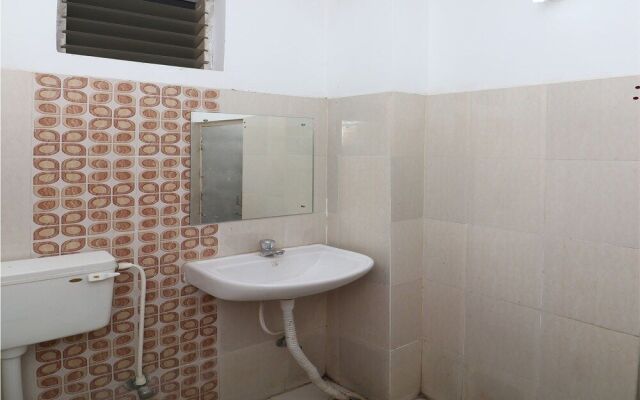 OYO 3012 Hotel Nayak Plaza