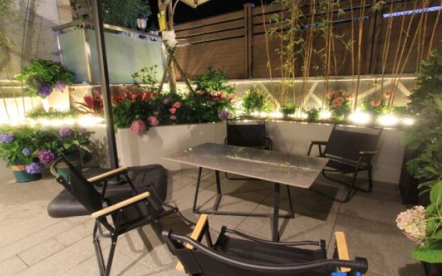 Tianjing Sky Garden Private Tang Hot Spring Homestay