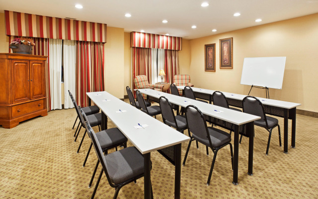 Holiday Inn Express Hotel & Suites Pikeville by IHG