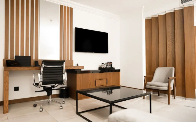 Star Land Hotel Bastos