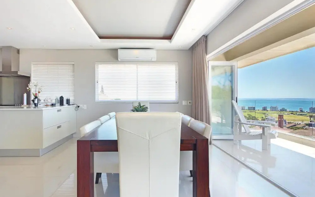 Spacious 3bed Apt Overlooking Cape Town Panova