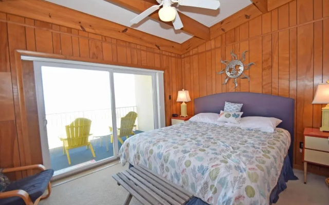 Sea Edge 3 3 Bedroom Townhouse by RedAwning