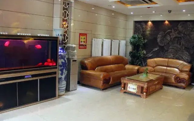 Jinqiao Hotel (Urumqi Miquan Store)