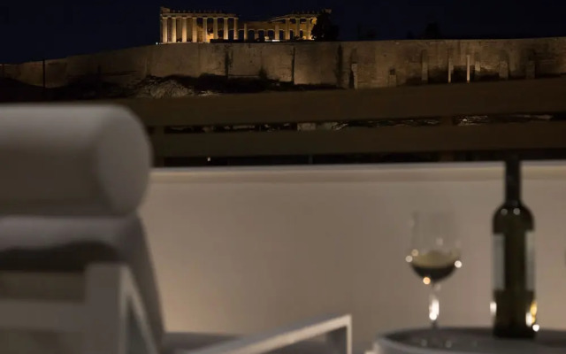 Acropolis Golden Suites by GHH