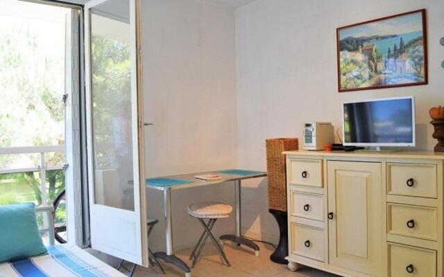 Appartement Bormes-les-Mimosas, 2 pièces, 4 personnes - FR-1-251-365