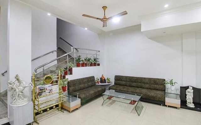 Fabhotel Silver Inn I
