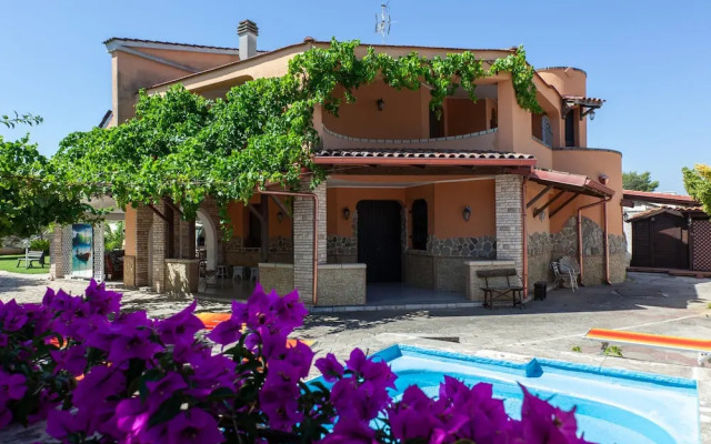 Villa Erika with private garden