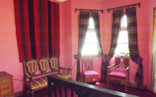 Hostal Paris