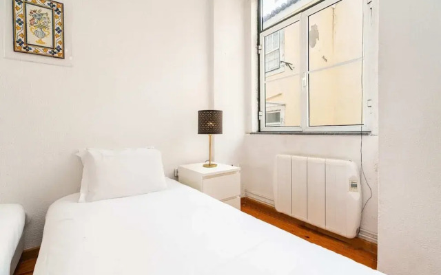 Charming 2 Bedroom Apartment Next to Praça da Figueira