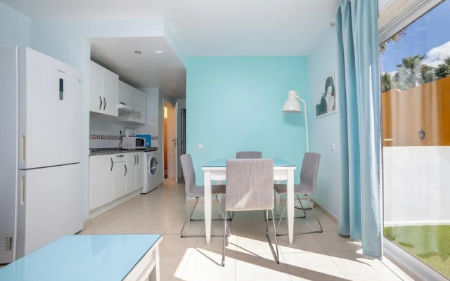 Oasis Royal  11 pool view apartment