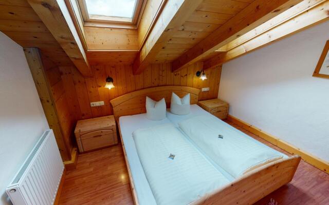 Chalet in Wildkogel Near Ski Slopes & Pool