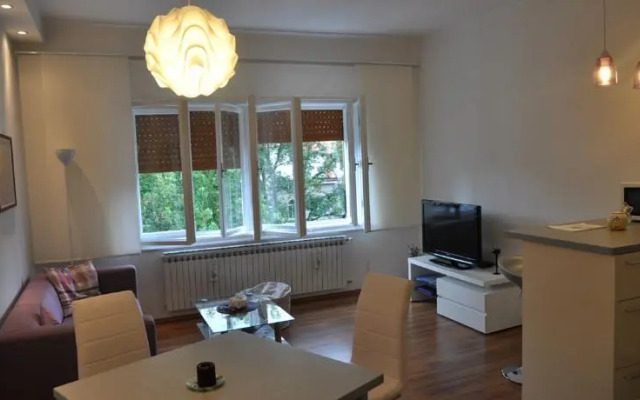 Apartment Little Square 155