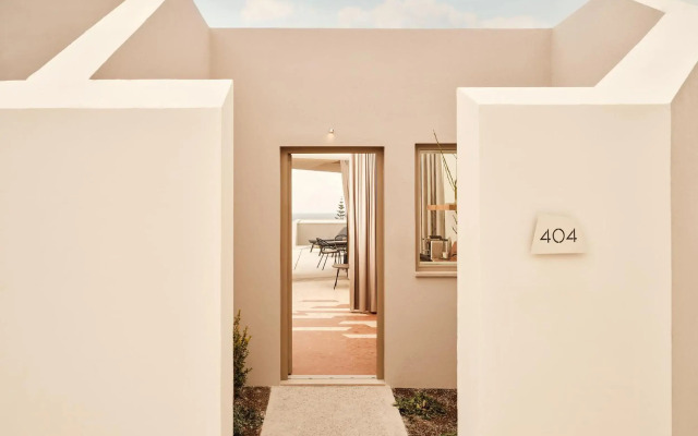 NOŪS Santorini