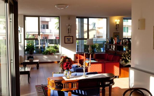 Idania Hotel