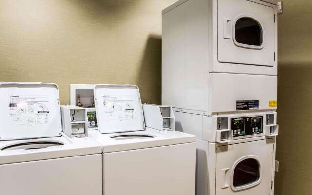 Comfort Suites Palm Bay - Melbourne