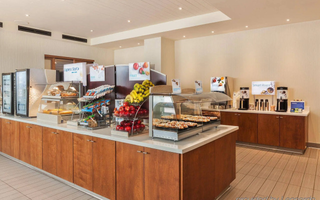 Holiday Inn Express and Suites Fisherman's Wharf by IHG