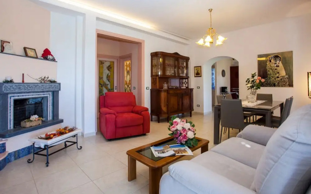 Villa Clara few km From the sea