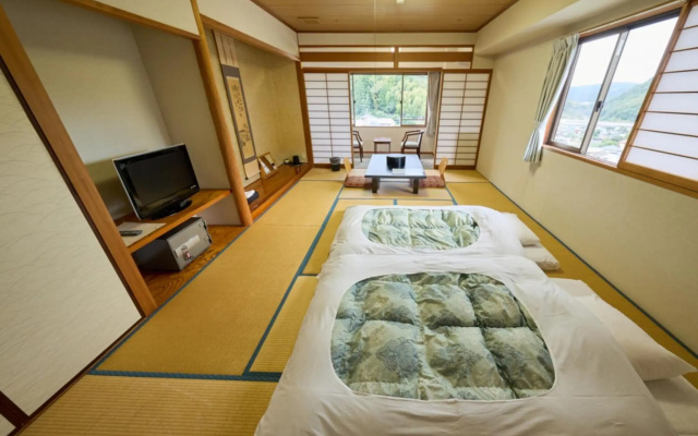 Shuzenji Onsen Hotel Takitei – Guest Rooms – Izu