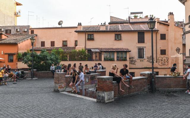 The Essential Trastevere Design Studio